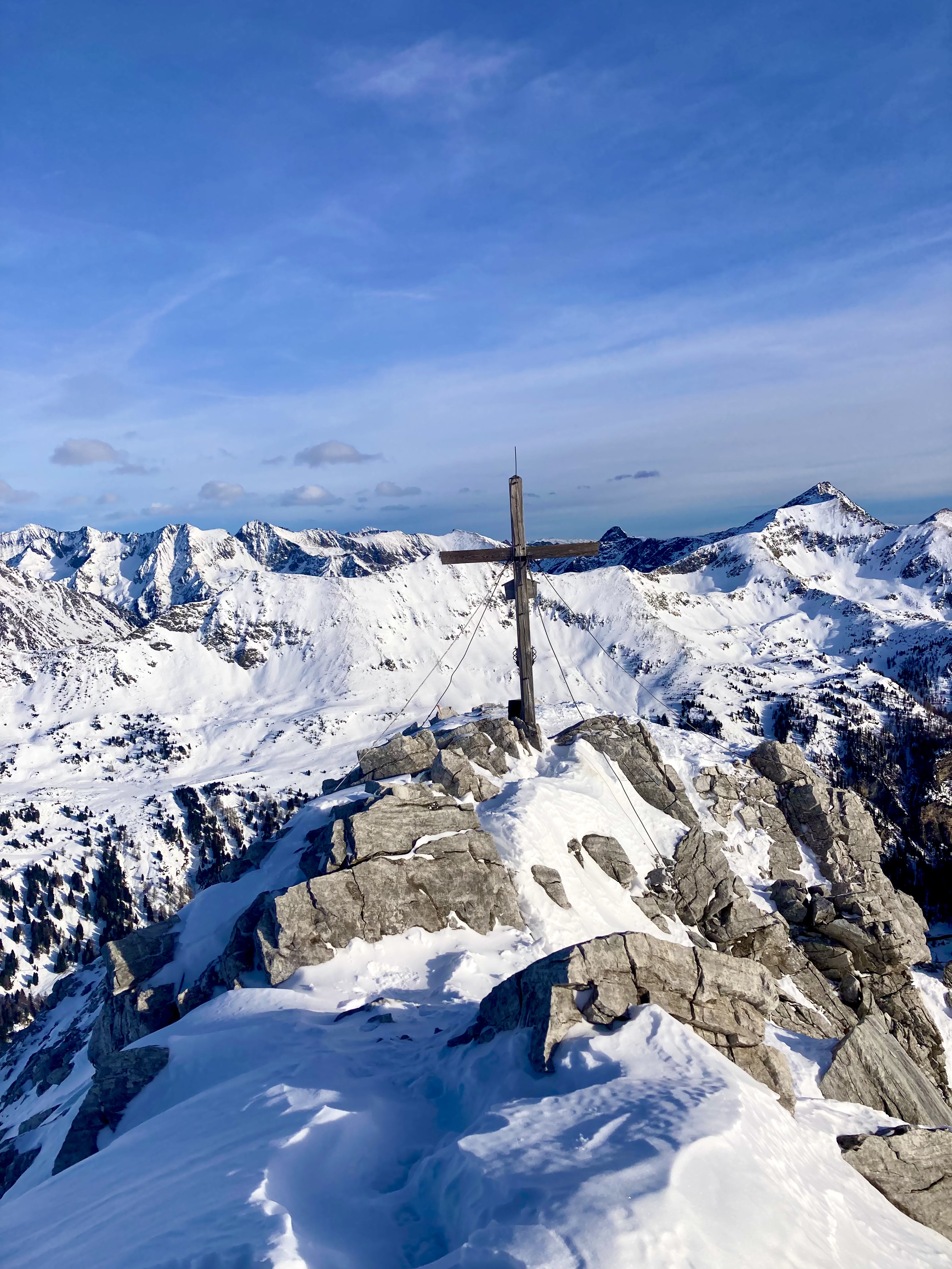 Gipfel der Großen Kesselspitze mit Blick in den Lungau